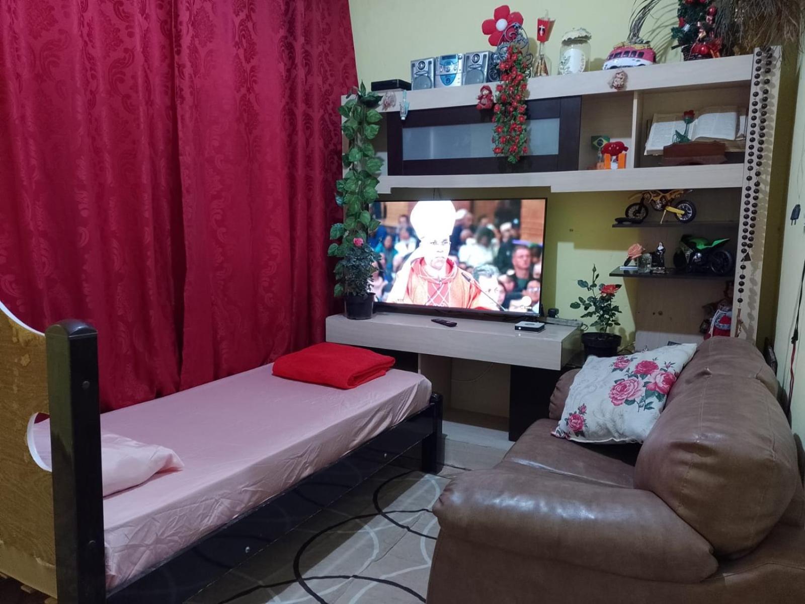 アパレシーダ Casa Da Tia La Preco Unico Pela Casa Inteira, Cabem Ate 6 Pessoas Proximo Ao Santuario De Aparecidaヴィラ エクステリア 写真
